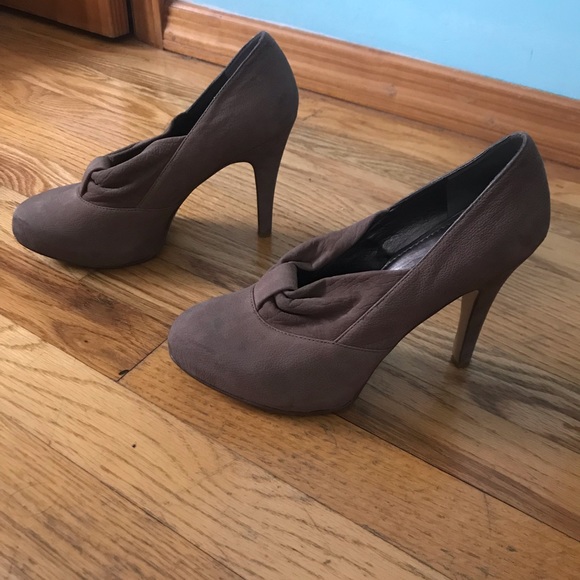 Nine West Leather Taupe Heels - Picture 2 of 7